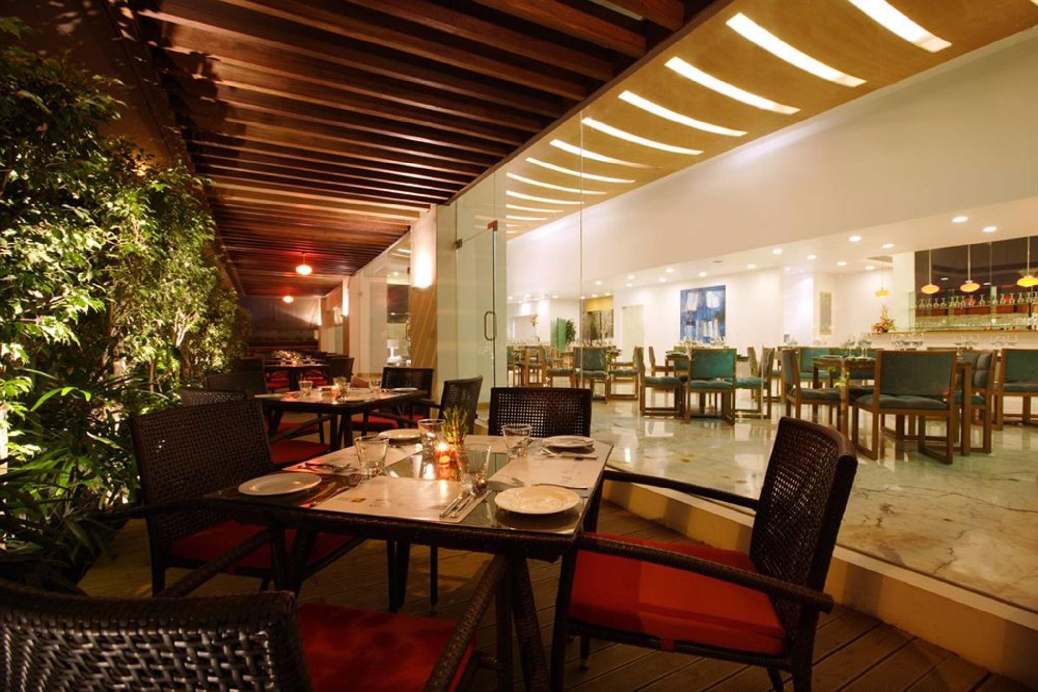 Yogi Executive, Navi Mumbai Hotel Екстериор снимка