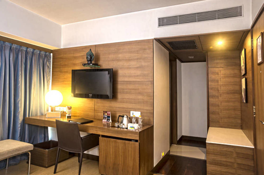 Yogi Executive, Navi Mumbai Hotel Екстериор снимка